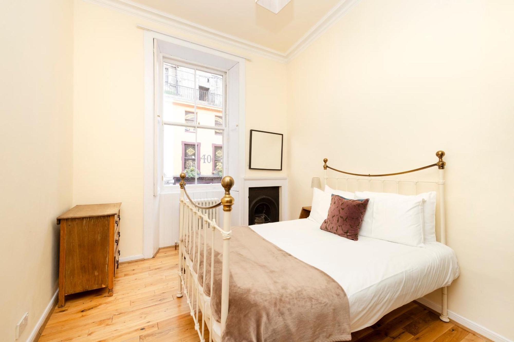 Joivy Charming Flat Near St Giles Apartment Edinburgh Exterior photo