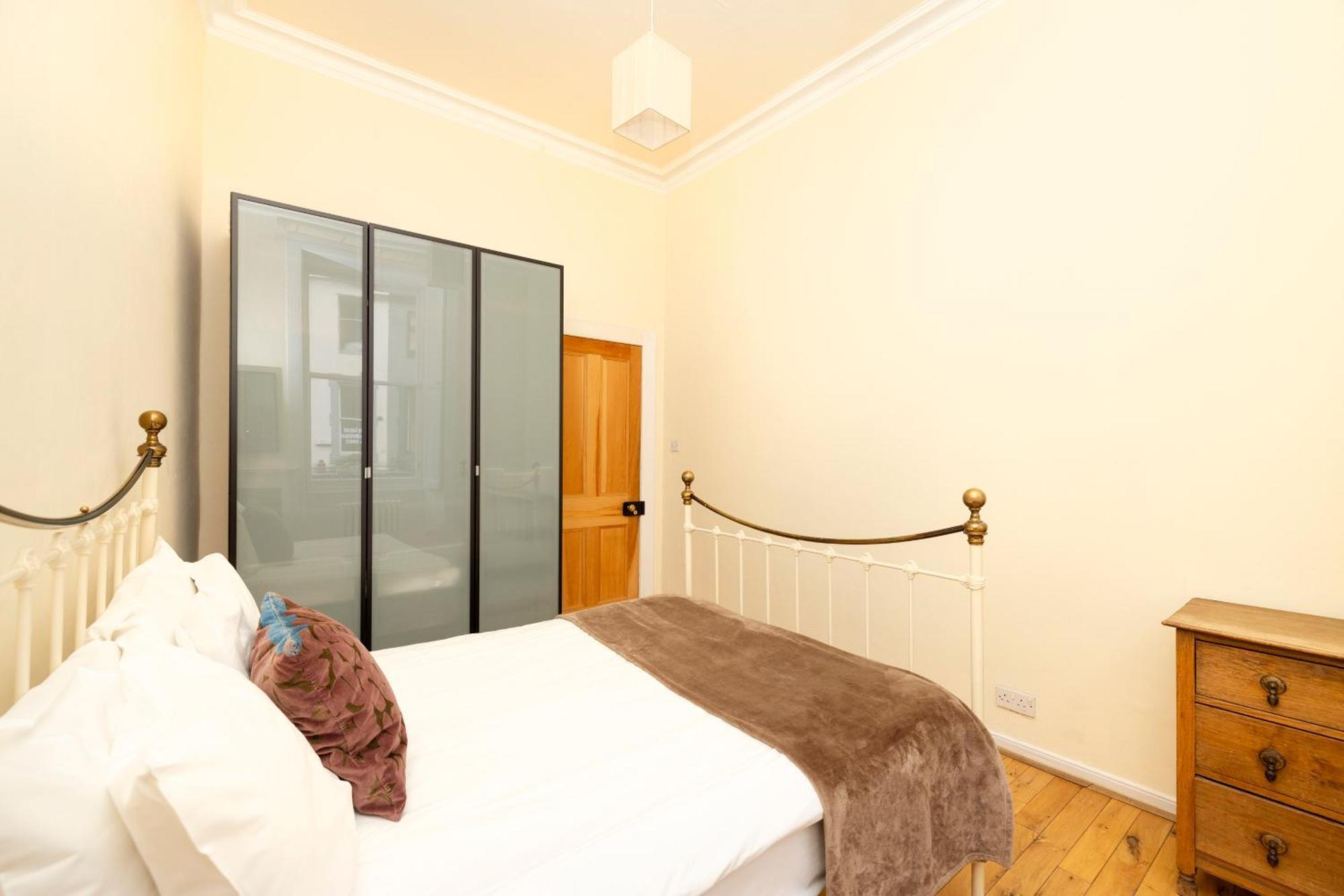 Joivy Charming Flat Near St Giles Apartment Edinburgh Exterior photo